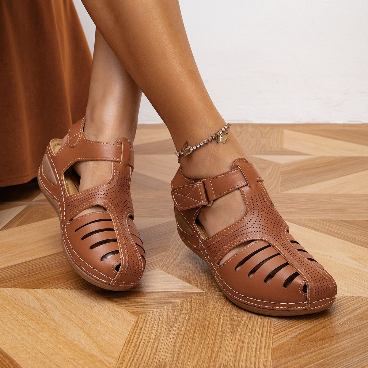 Airfleek Arch Support Wide Toe Box Closed Toe Sandals